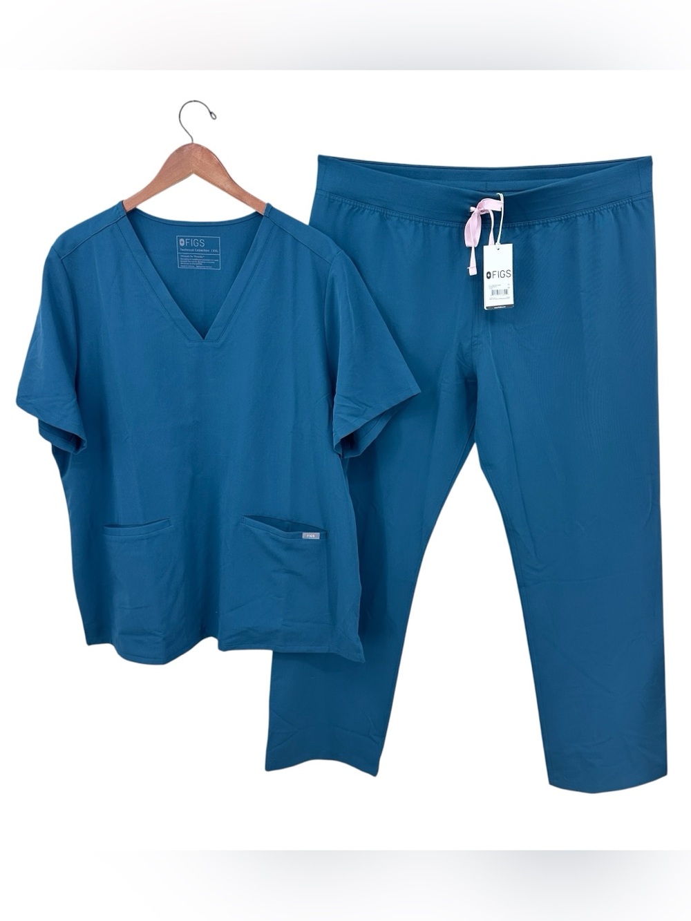 FIGS Scrubs Set Shirt Pants